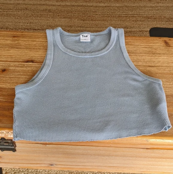 Aritzia Tna Ribbed Cropped Racer Tank - Picture 4 of 7